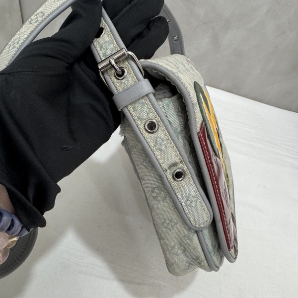 LV 童話森林系列郵差包 