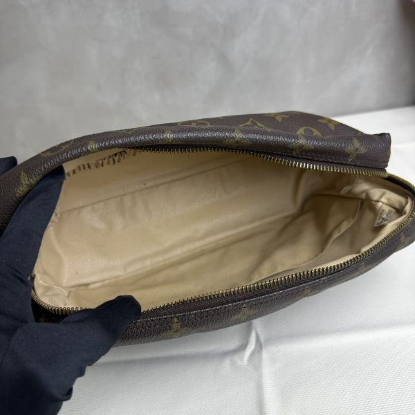 Louis Vuitton 經典化妝包 