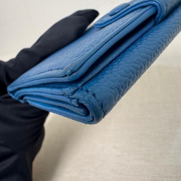 Chanel 藍 魚子醬短夾 