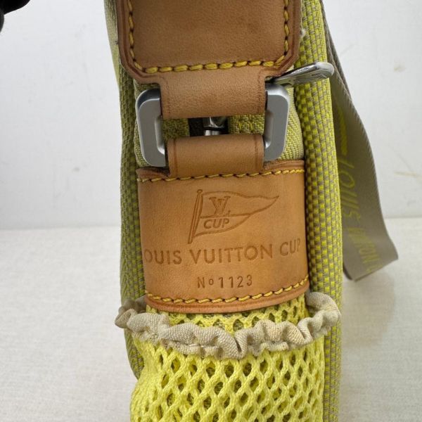 Louis Vuitton 帆船杯限量帆布斜背包 
