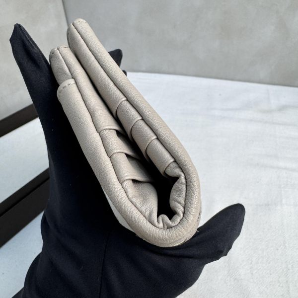 Bottega Veneta 編織拉鍊手拿包 