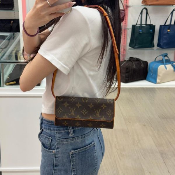 Louis Vuitton 信封腰包 