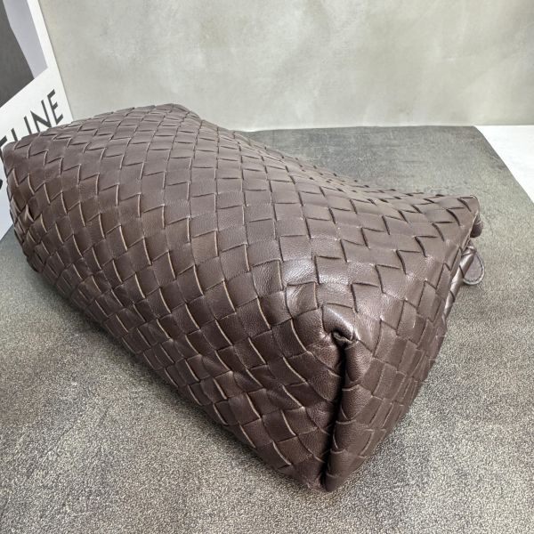 Bottega Veneta 經典Intrecciato 納帕小羊皮編織拉鍊手拿包* 