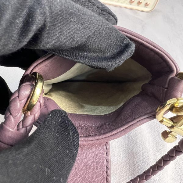 Bottega Veneta 紫色編織小羊皮手機包 