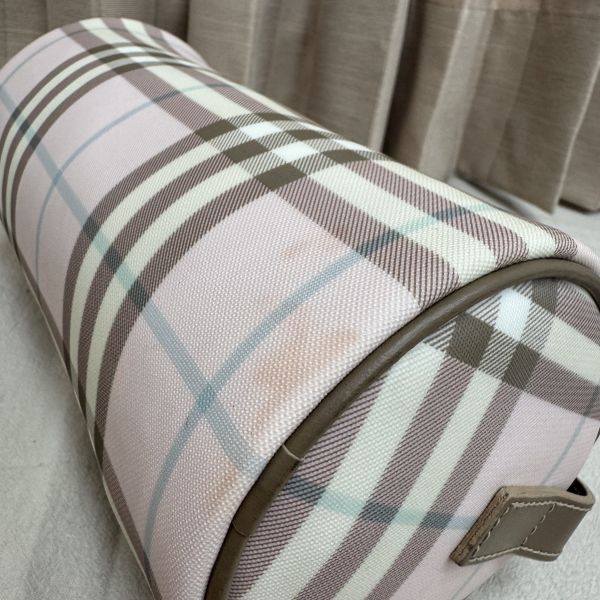 Burberry 粉色格紋圓筒包 