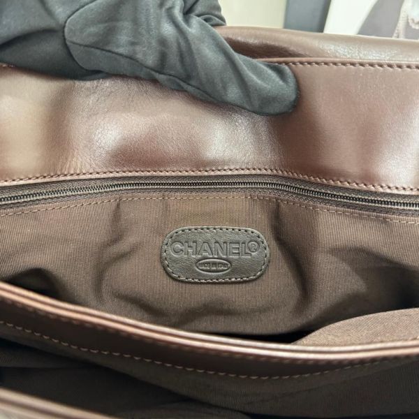 Chanel 簡約翻蓋單肩包 