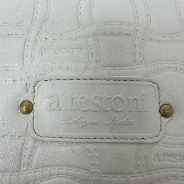 Testoni 鐵獅東尼 編織紋壓花象牙白托特包 
