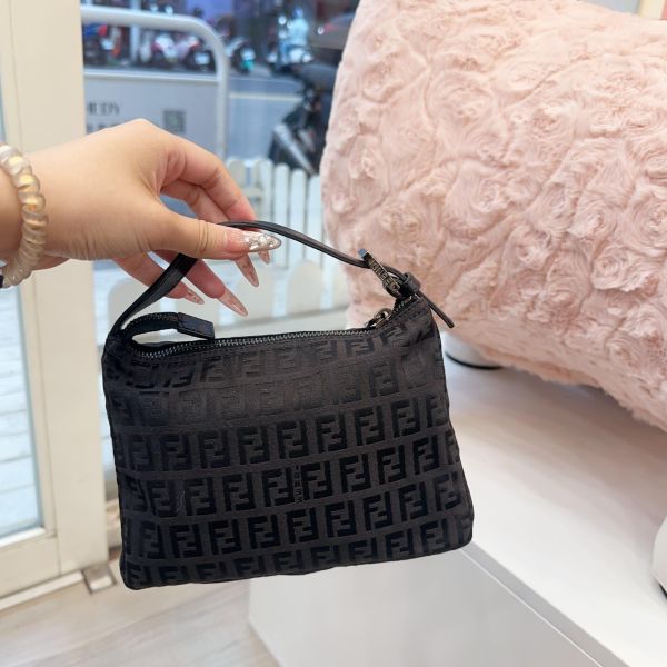 Fendi Zucchino 帆布手拿包 