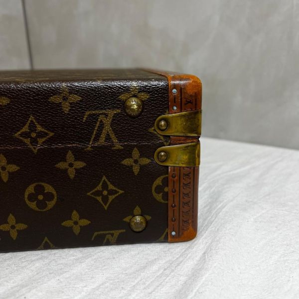 Lv 老花古董硬箱 