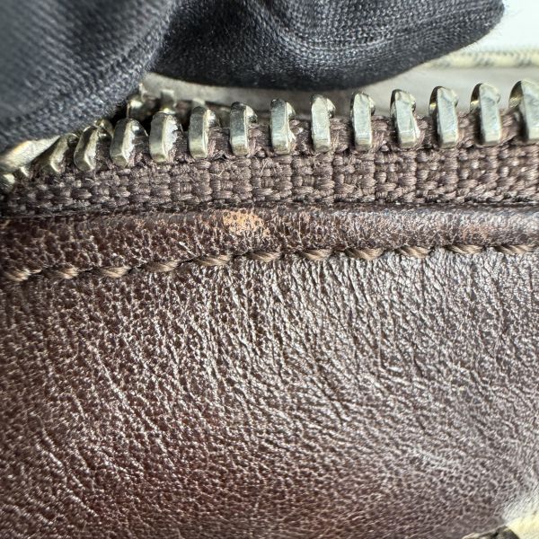 Burberry 經典格紋圓筒包 