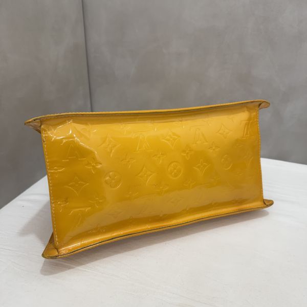 Lv 黃漆皮手提包 