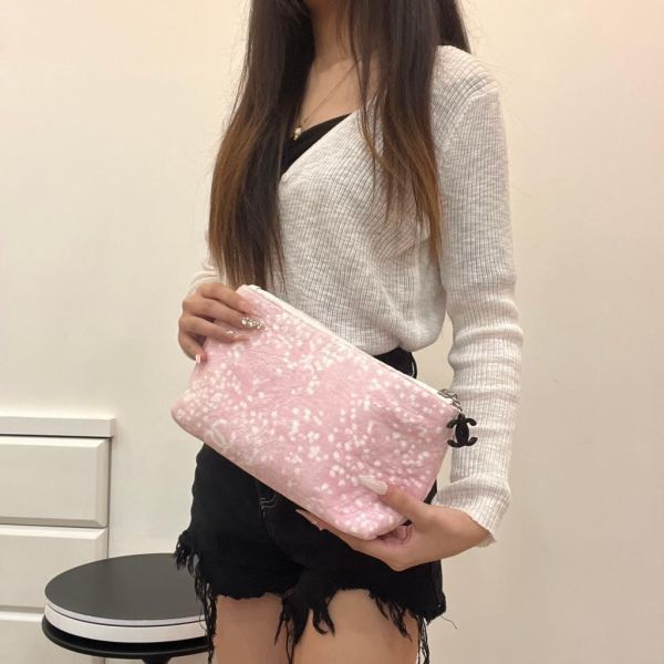 Chanel 粉色毛絨 化妝包 