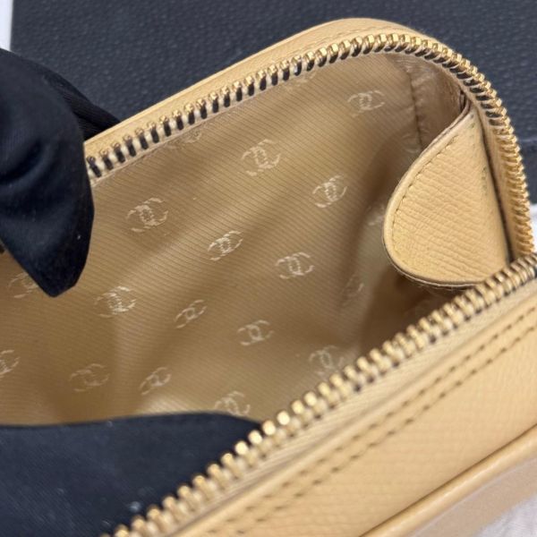 Chanel coco鈕扣皮革小包 