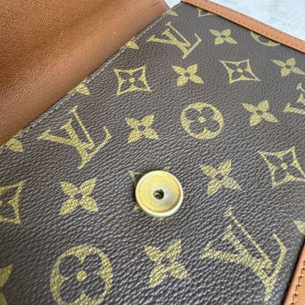 Louis Vuitton 26手拿包 
