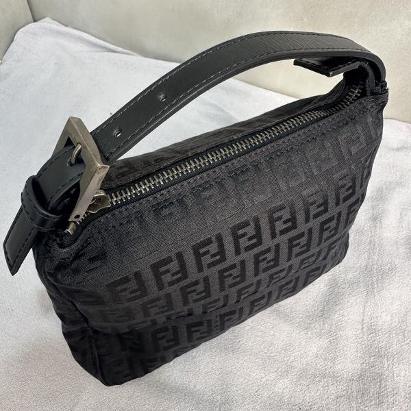 Fendi Zucchino 帆布手拿包 