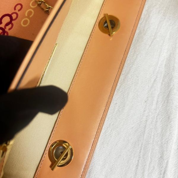 CHANEL 粉紅色帆布COCO印花包 