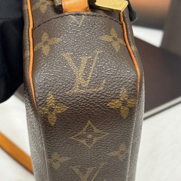 Louis Vuitton 小號開口笑腋下包 