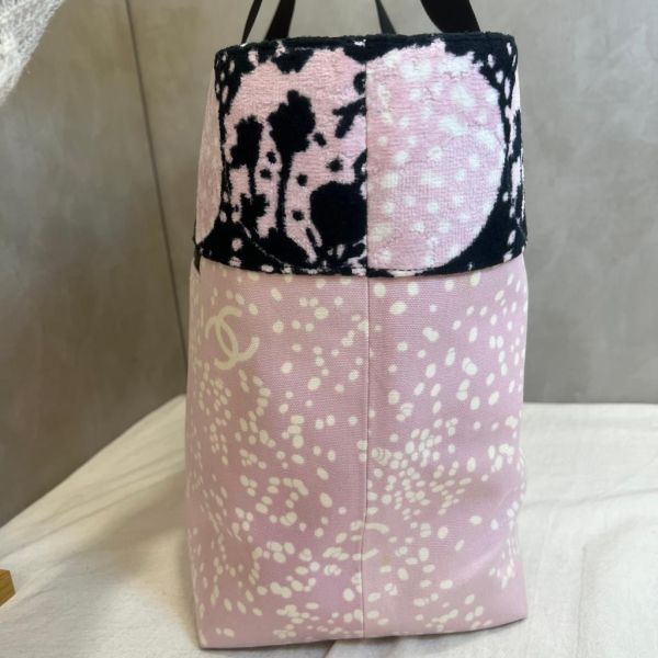 Chanel 粉色帆布托特包 