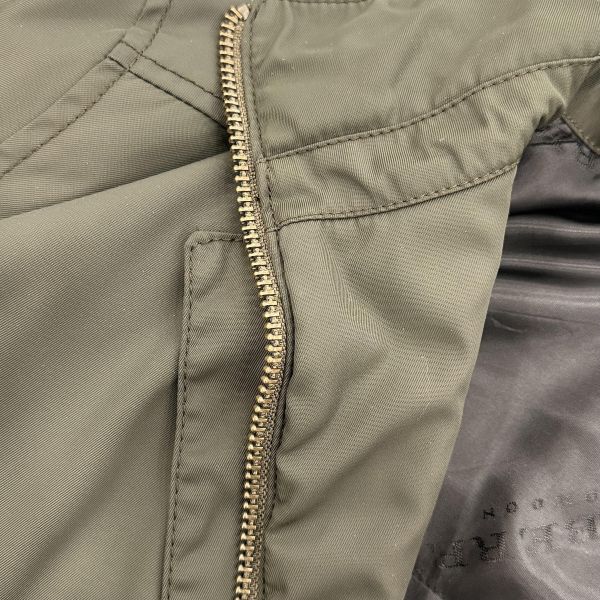 Burberry 經典尼龍大衣 