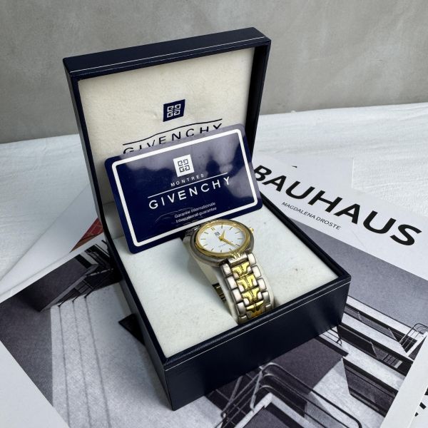 Givenchy 雙色腕錶 