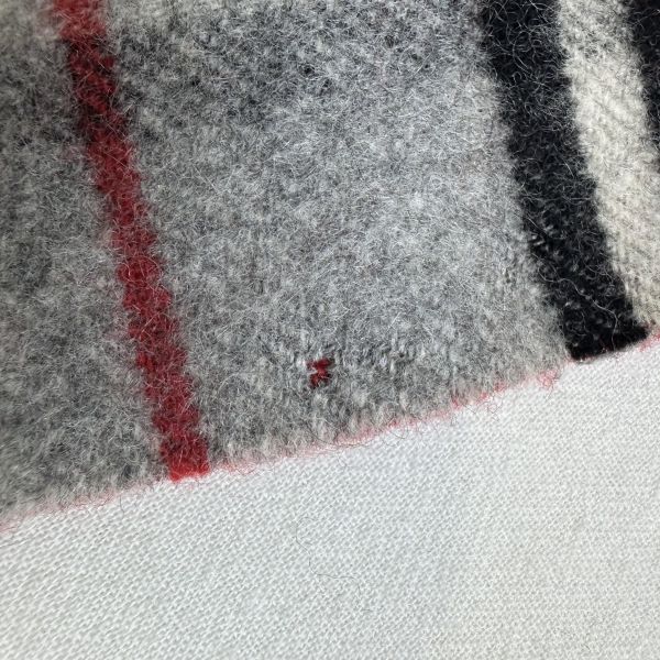 Burberry 巴寶莉 羊毛格紋圍巾 
