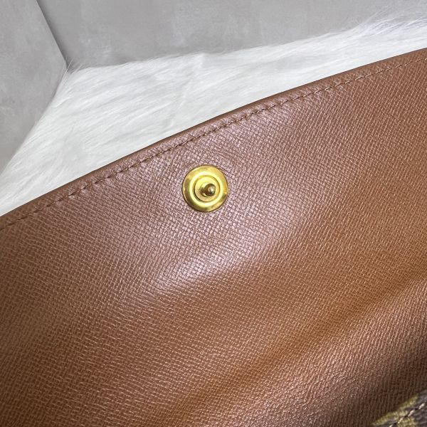 Louis Vuitton翻蓋手拿包 