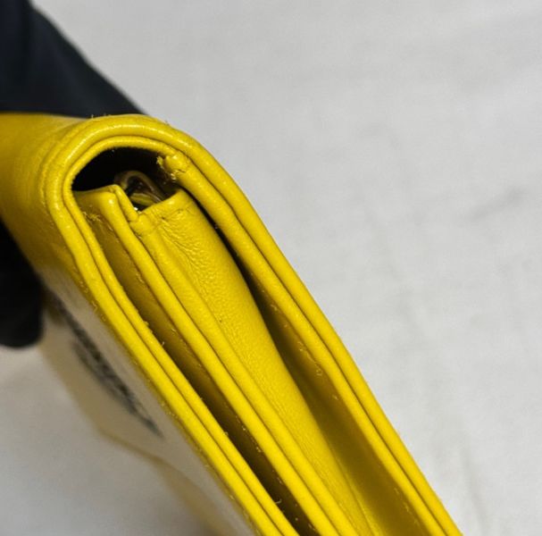 Chanel 小鵝黃中夾 