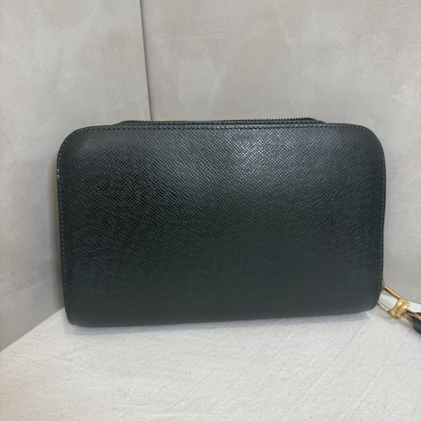 Louis Vuitton 墨綠色 Epi水波紋手拿包 