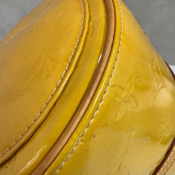 Louis Vuitton 黃色漆皮圓筒包 