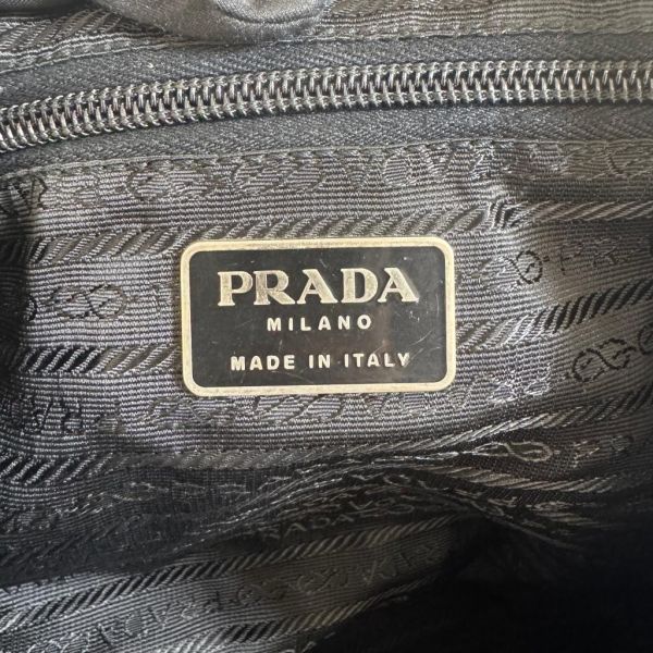 PRADA 經典尼龍背包 