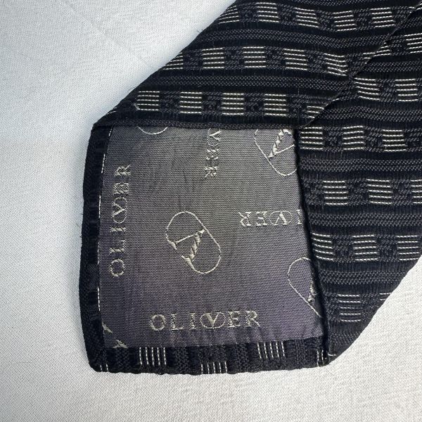 VALENTINO 范倫鐵諾 黑色幾何圖形領帶 領結 絲綢（中古） 