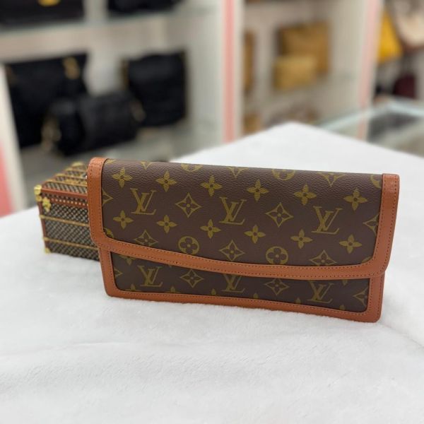 Louis Vuitton 老花紅皮手拿包 