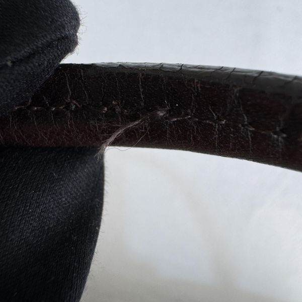 Burberry 經典格紋圓筒包 