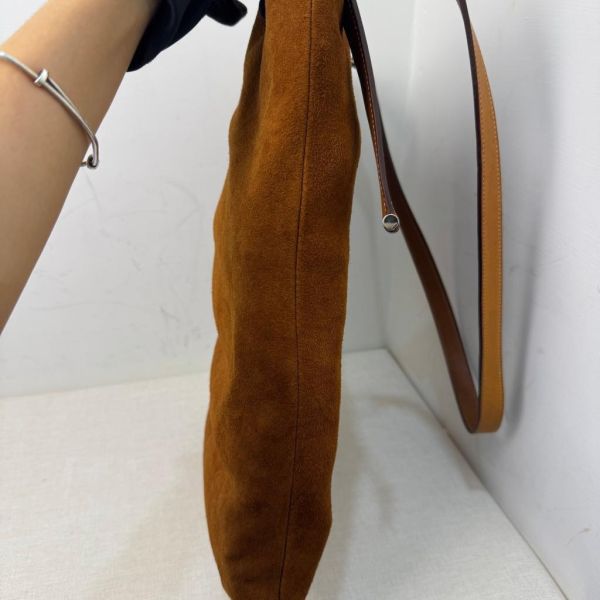Hermes 麂皮拼皮革托特包 