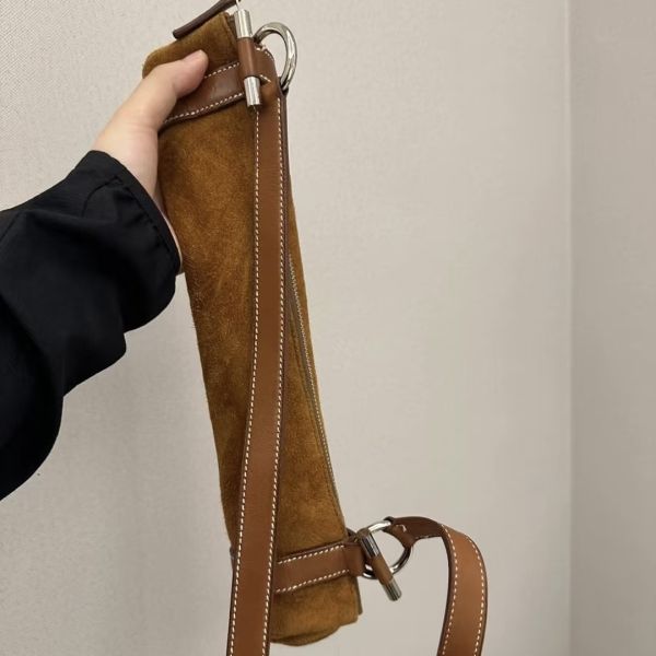 Hermès 麂皮獵人包 