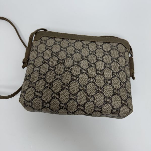 Gucci GG Supreme斜挎包 