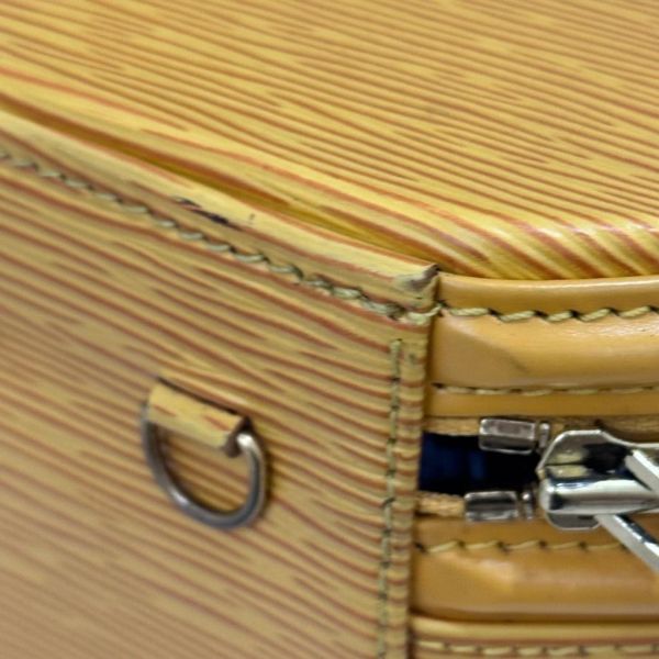 Louis Vuitton 圓桶手提化妝包 