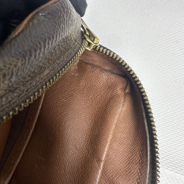 Louis Vuitton 經典手拿包 