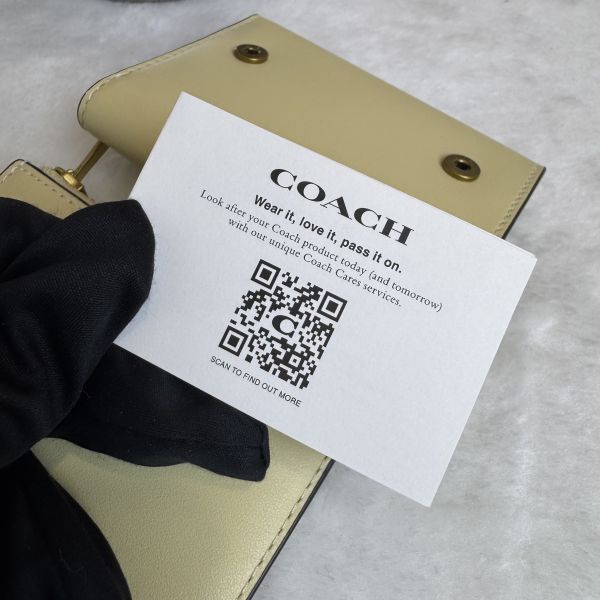 COACH 膚色 卡片夾短夾 