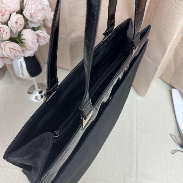 Gucci 黑色托特包 