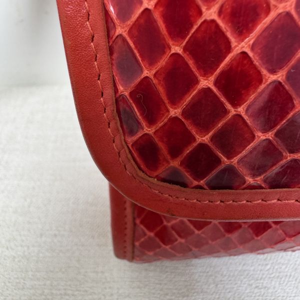 FENDI 蟒蛇皮肩包 