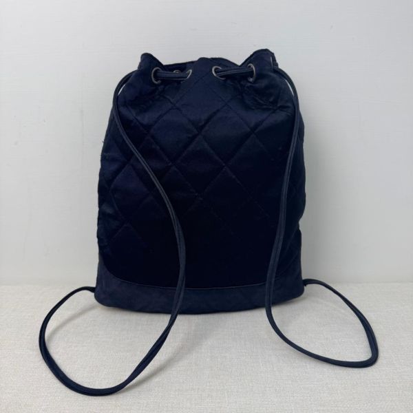 Chanel 菱格緞面珍珠logo後背包 