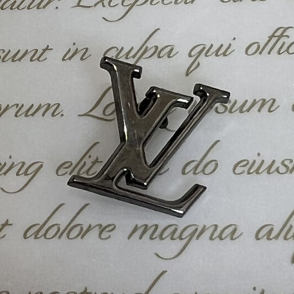 Louis Vuitton 銀色金屬胸針 