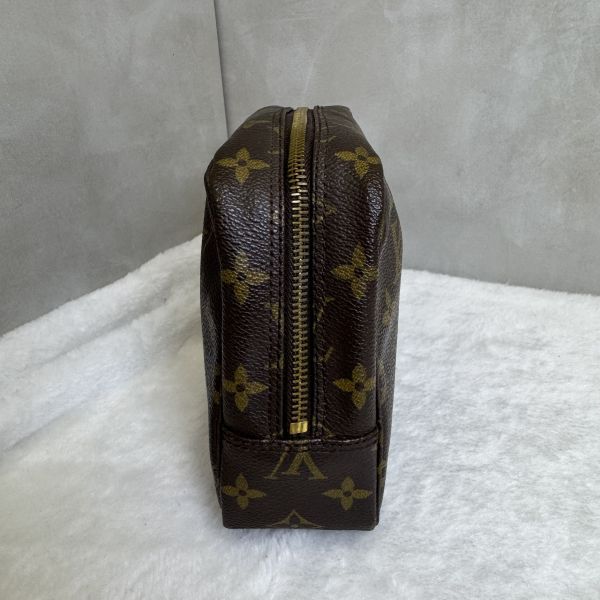 Louis Vuitton 經典盥洗包 