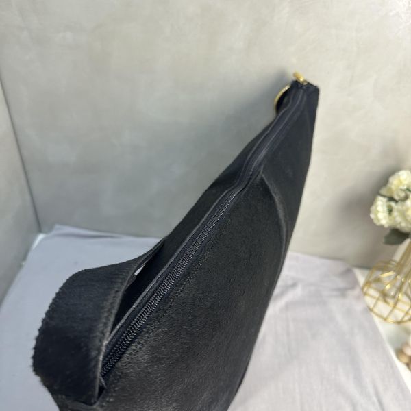 Gucci 超大款馬銜扣馬毛半月包 