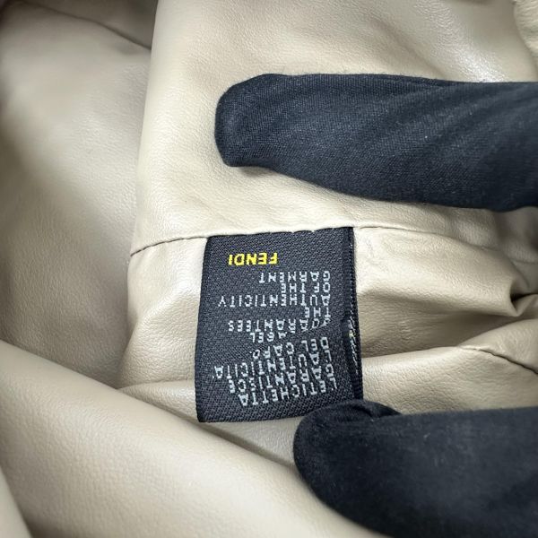 Fendi 芬迪 淺紫色迷你手拿包 