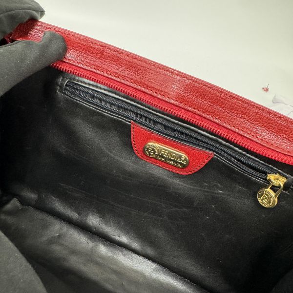 Fendi 復古紅色真皮手拿包 