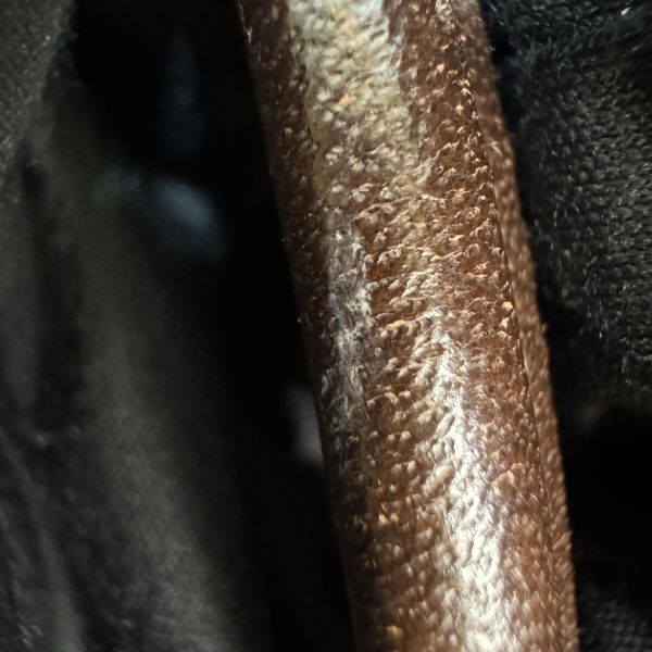 Burberry 經典格紋圓筒包 