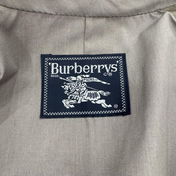 Burberry 灰色長款風衣 