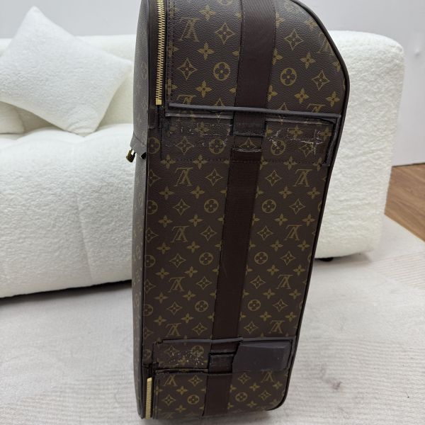 Louis Vuitton Monogram Pégase 系列滾輪行李箱 
